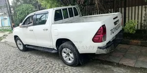 Toyota Hilux 2017 Off white