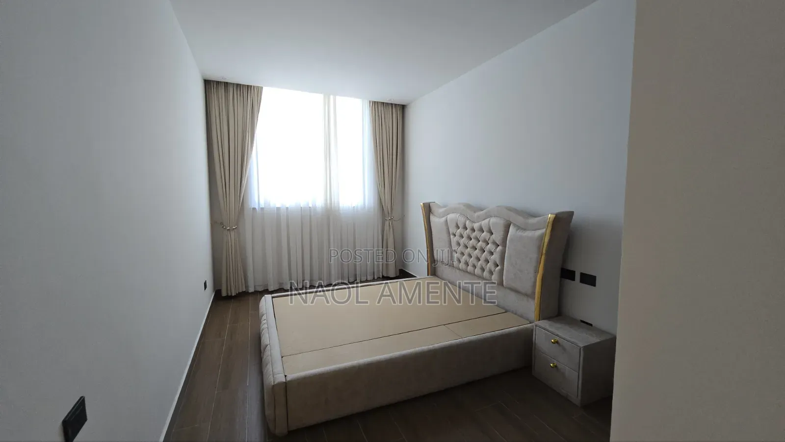 Furnished 5bdrm Apartment in Naol, Lideta for sale
