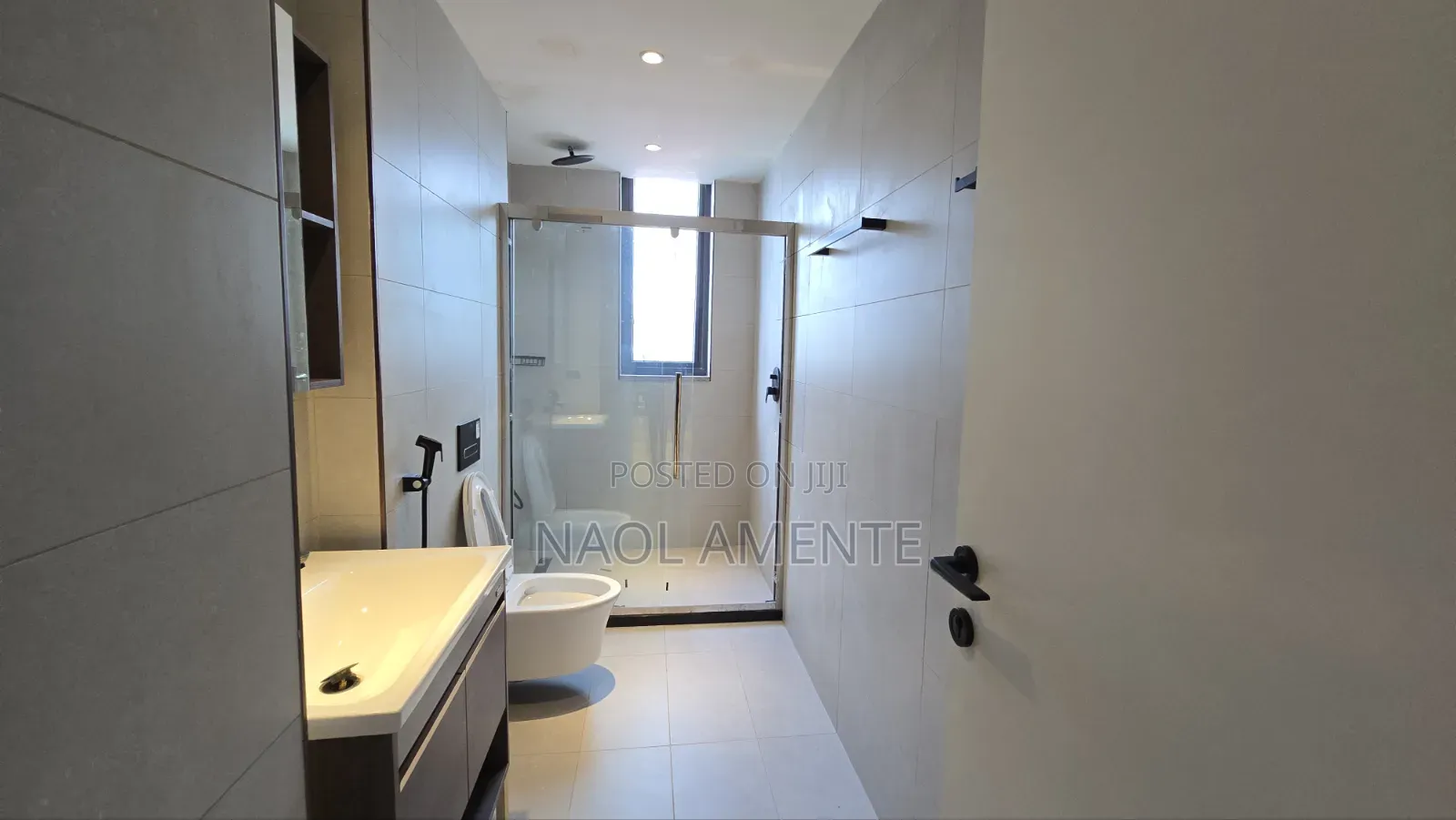 Furnished 5bdrm Apartment in Naol, Lideta for sale