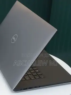 New Laptop Dell Precision 15 5540 16GB Intel Core i9 SSD 512GB
