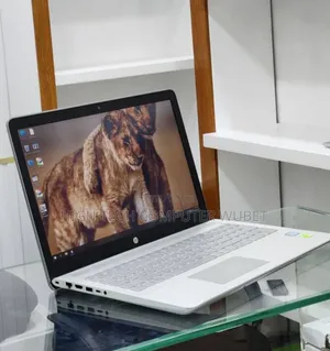 New Laptop HP Pavilion 15 8GB Intel Core i7 SSD 512GB