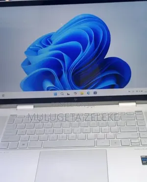 New Laptop HP Envy x360 8GB Intel Core i7 SSD 512GB