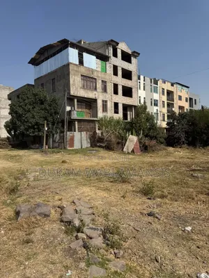 13bdrm House in Addis Ababa, West Shewa for sale