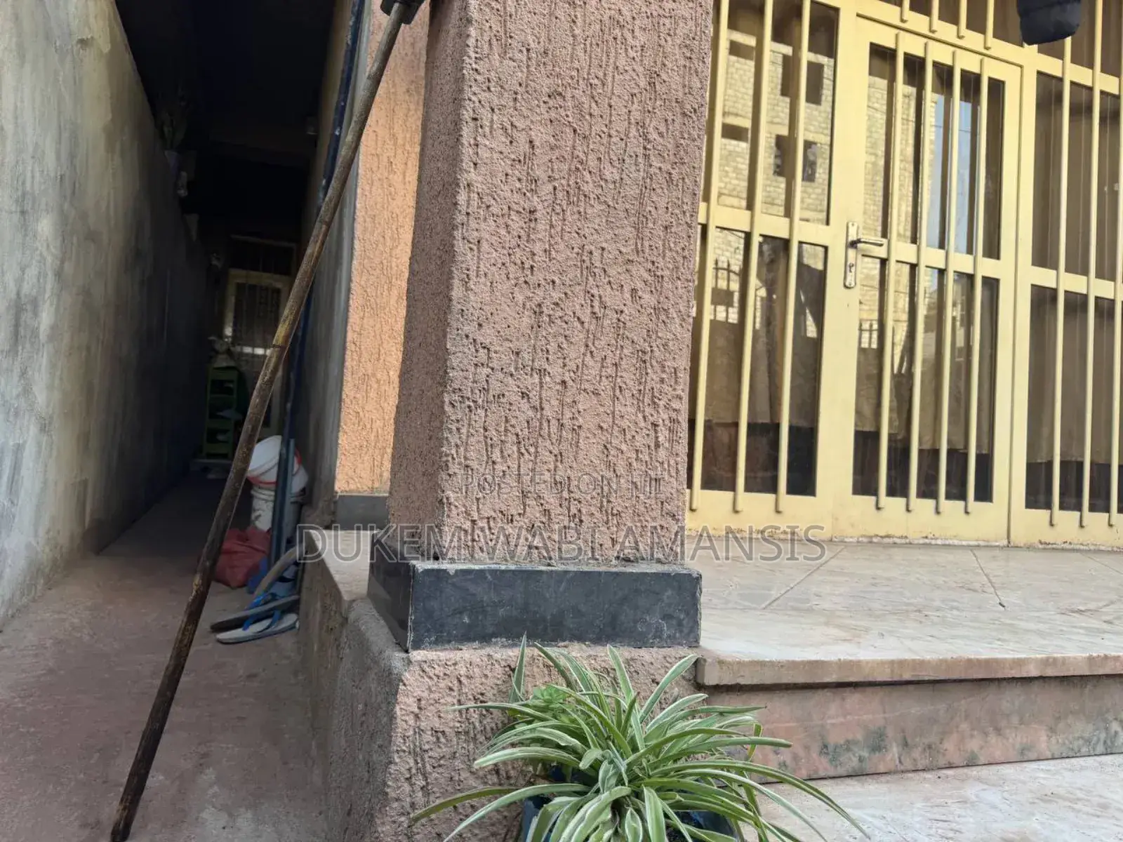 Furnished 12bdrm House in Addis Ababa, West Shewa for sale