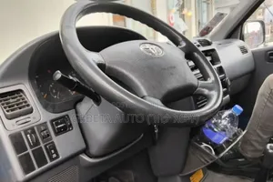 Toyota HiAce 2008