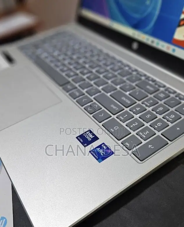 New Laptop HP Envy X360 8GB Intel Core i5 SSD 512GB