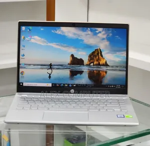New Laptop HP Pavilion 14 8GB Intel Core i5 SSD 512GB