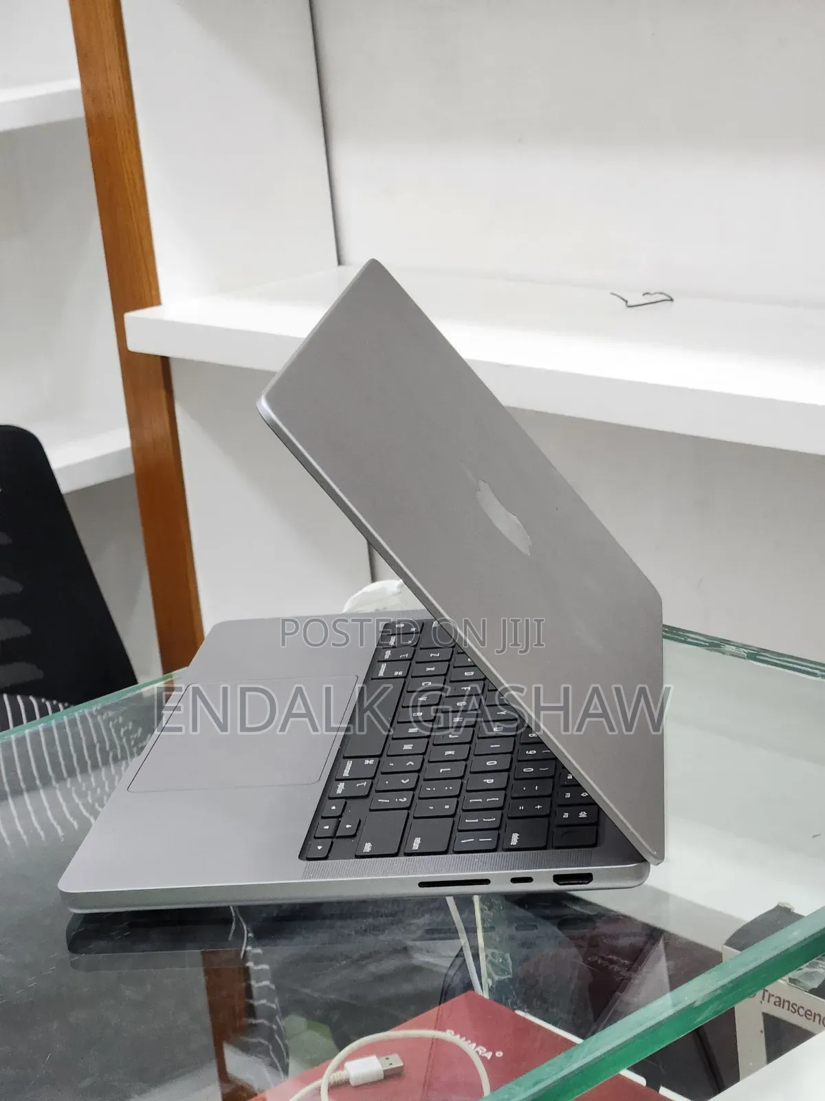 New Laptop Apple MacBook Pro M1 32GB Apple M1 SSD 512GB
