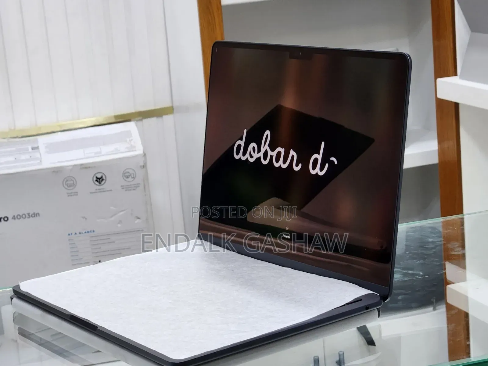 New Laptop Apple MacBook Air 2025 M4 13-inch 16GB Apple M4 SSD 256GB