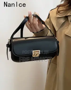 High Quality Multifunctional Small Shoulder Bag/Underarm Bag for Women