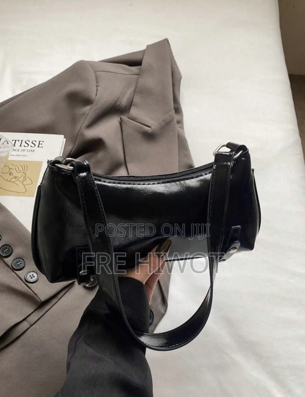 Minimalist Casual Underarm Bag