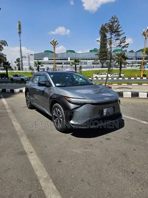 Toyota bZ4X 2024 Gray