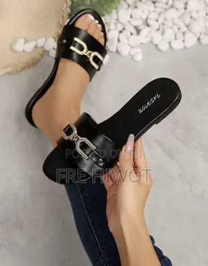 Women's Slip-on Slippers With Buckle Decor