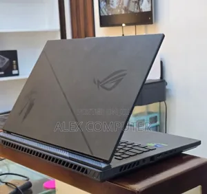 New Laptop Asus 32GB Intel Core i9 SSD 2T