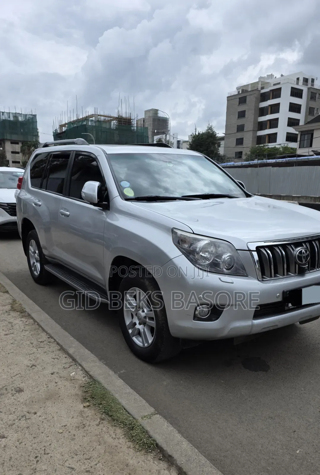 Toyota Land Cruiser Prado 2012 Silver