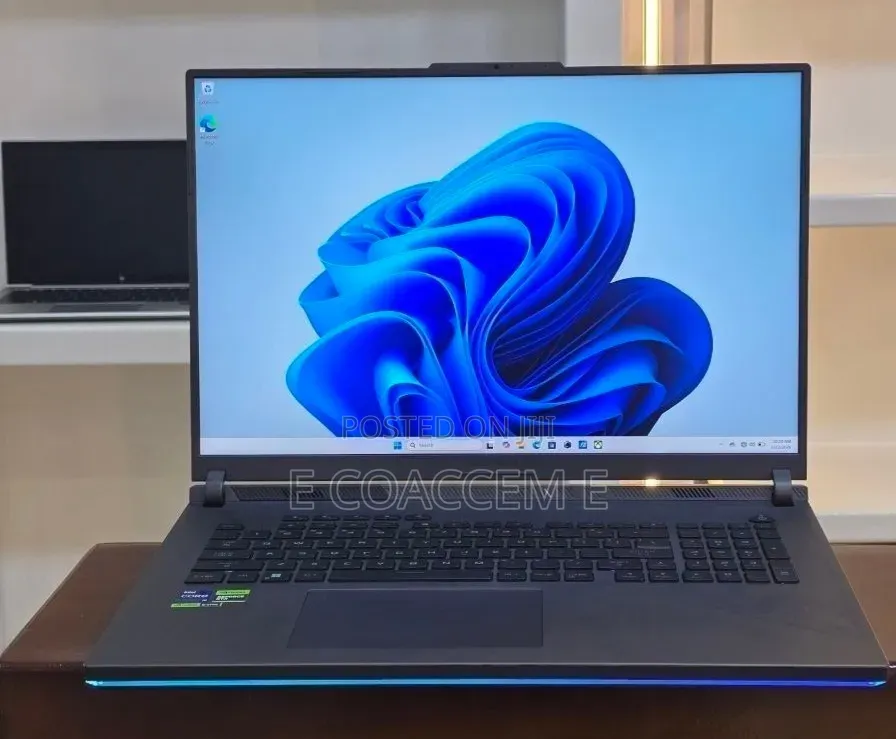 New Laptop Asus 32GB Intel Core i9 SSD 2T