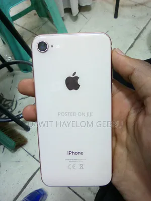 Apple iPhone 8 64 GB Gold