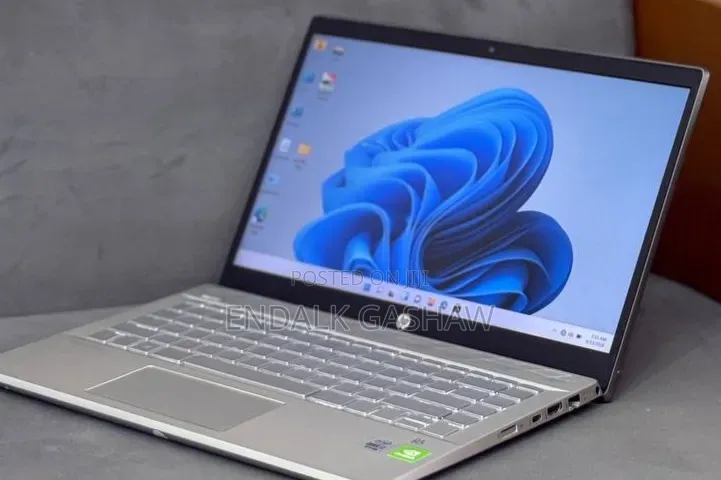 New Laptop HP Pavilion 14 16GB Intel Core i7 SSD 512GB