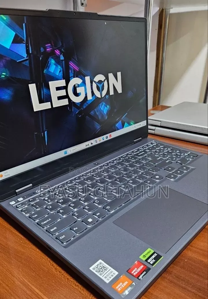 New Laptop Lenovo Legion 5 16GB AMD Ryzen 7 SSD 512GB