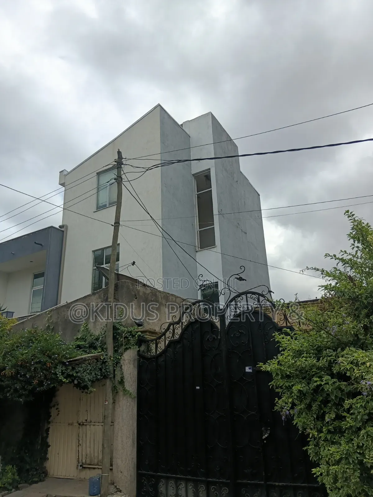 4bdrm House in Nasswe Real State, Nifas Silk-Lafto for sale