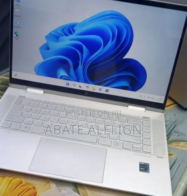 New Laptop HP Envy 15 8GB Intel Core i7 SSD 512GB