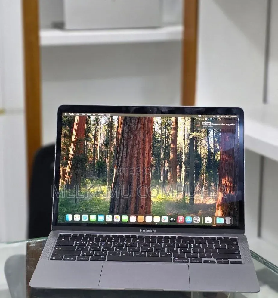 New Laptop Apple MacBook Air 2020 M1 8GB Intel Core i7 SSD 256GB