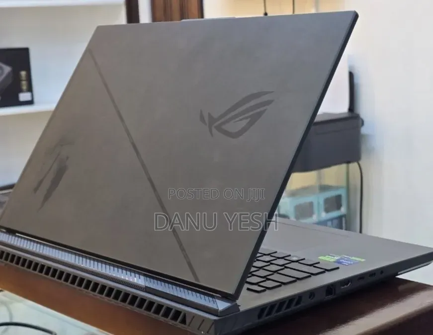 New Laptop Asus 32GB Intel Core i9 SSD 2T
