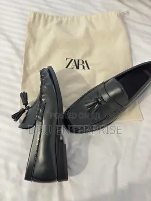 Zara Black Leather Tassel Loafers