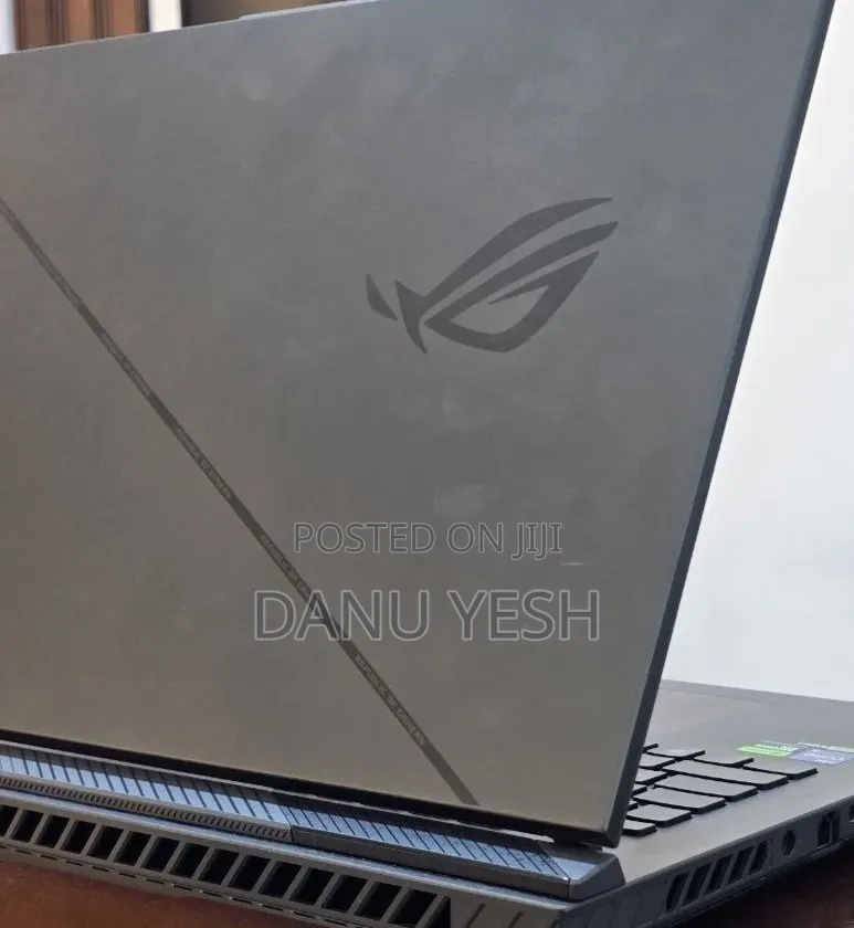 New Laptop Asus 32GB Intel Core i9 SSD 2T