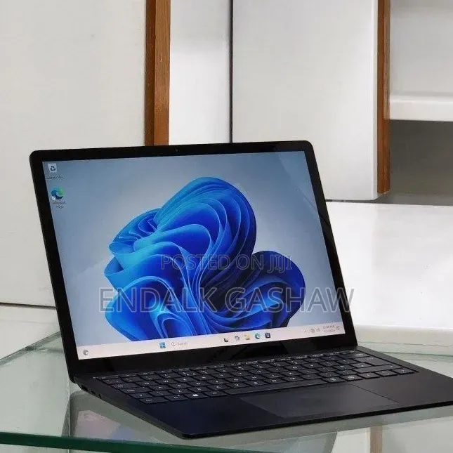 New Laptop Microsoft Surface Laptop 4 16GB Intel Core i7 SSD 512GB