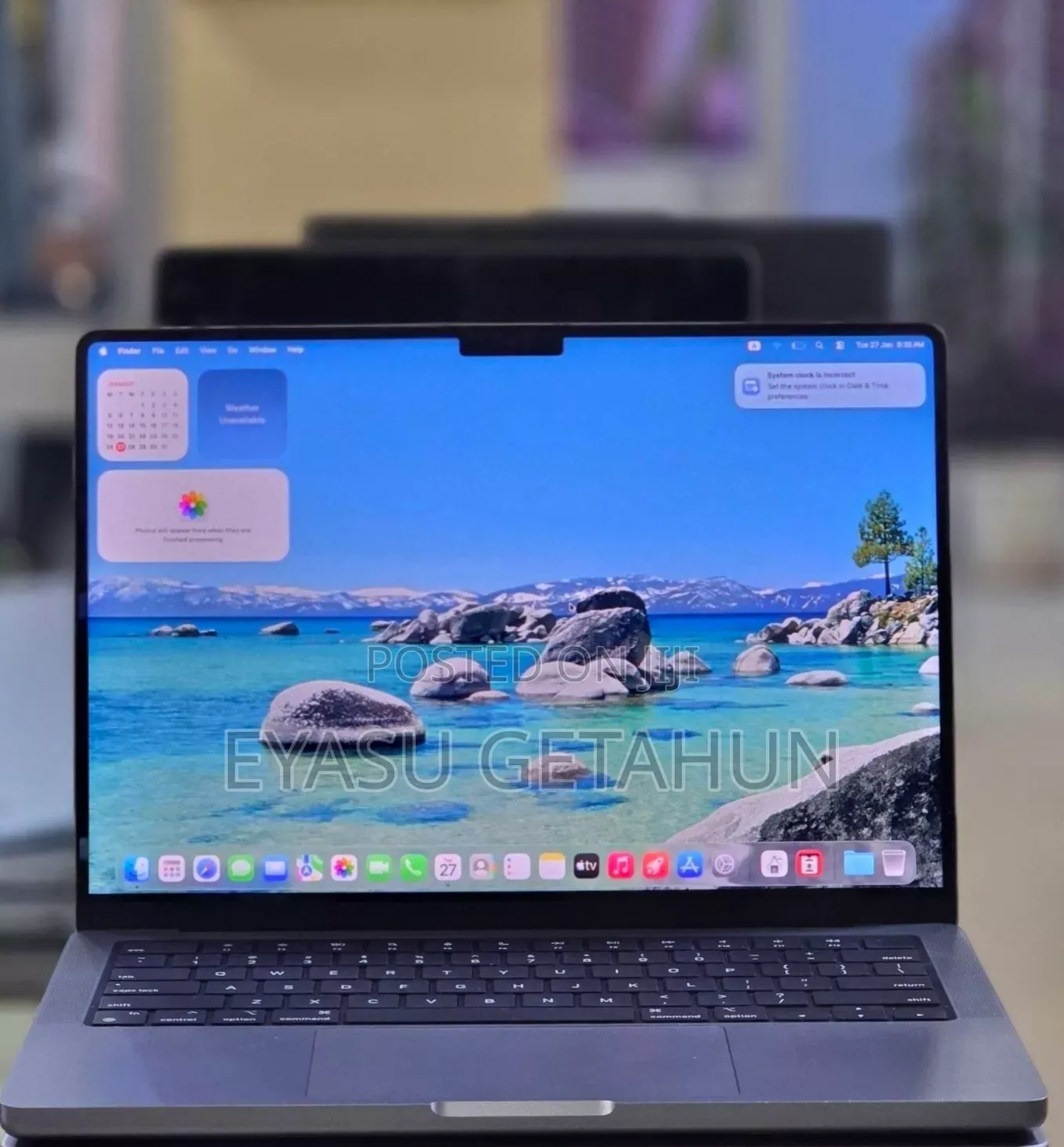 New Laptop Apple MacBook Pro M1 32GB Apple M1 Pro SSD 512GB