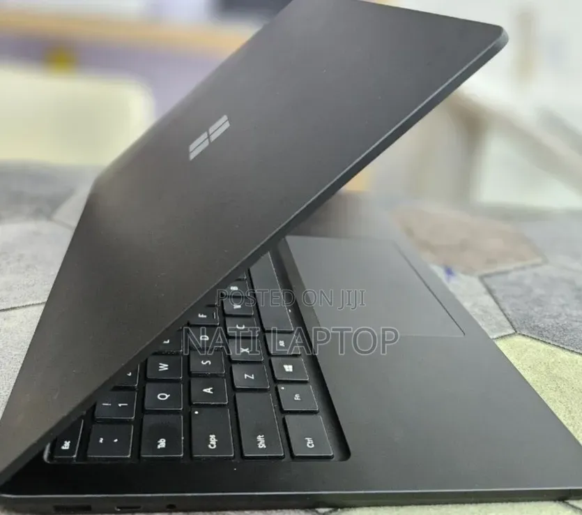 New Laptop Microsoft Surface Laptop 4 16GB Intel Core i7 SSD 512GB