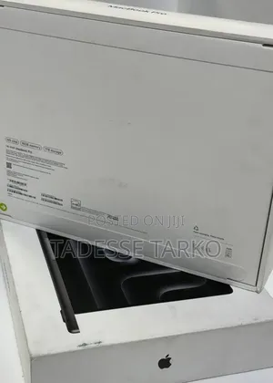 New Laptop Apple MacBook Pro 2025 M5 14-inch 16GB Apple M5 Pro SSD 1T