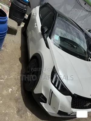Peugeot 2008 2022 White