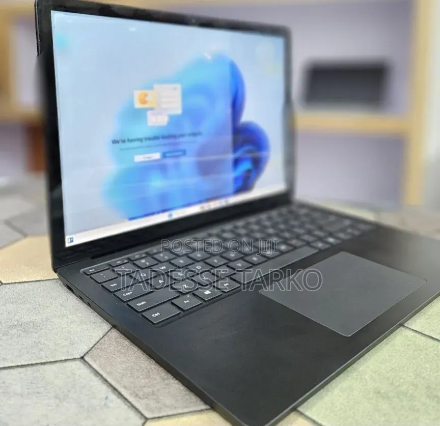 New Laptop Microsoft Surface Laptop 4 16GB Intel Core i7 SSD 512GB