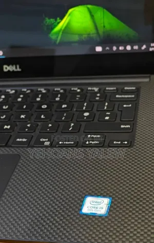 New Laptop Dell XPS 15 16GB Intel Core i9 SSD 512GB