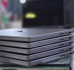 New Laptop Apple MacBook Pro M1 32GB Apple M1 Pro SSD 512GB