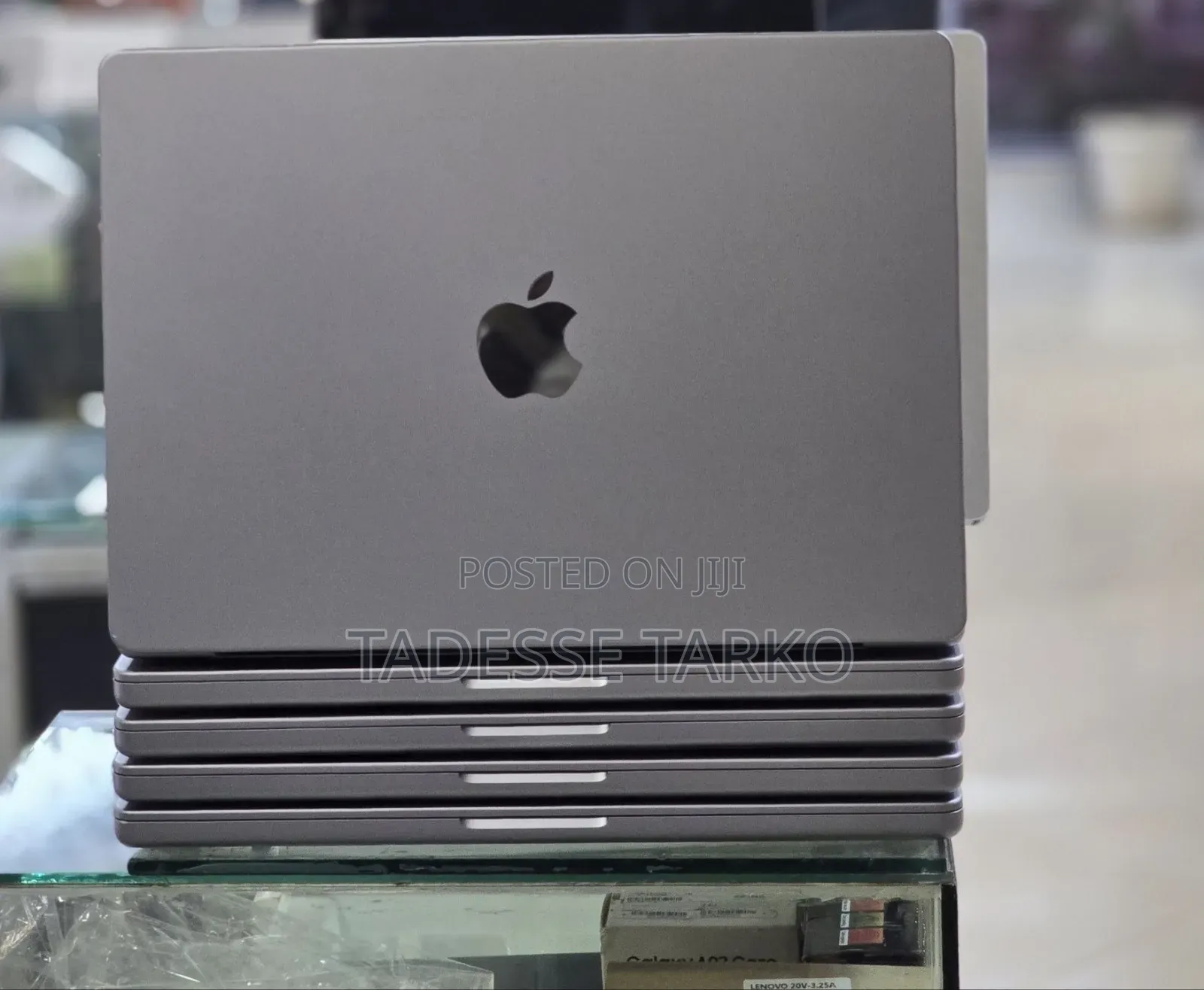New Laptop Apple MacBook Pro M1 32GB Apple M1 Pro SSD 512GB