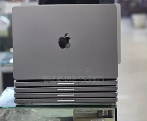 New Laptop Apple MacBook Pro M1 32GB Apple M1 Pro SSD 512GB