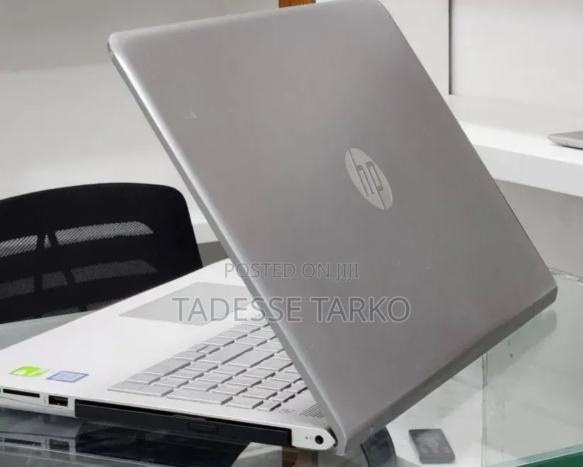 New Laptop HP Pavilion 15 8GB Intel Core i7 SSD 512GB