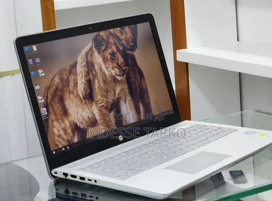 New Laptop HP Pavilion 15 8GB Intel Core i7 SSD 512GB
