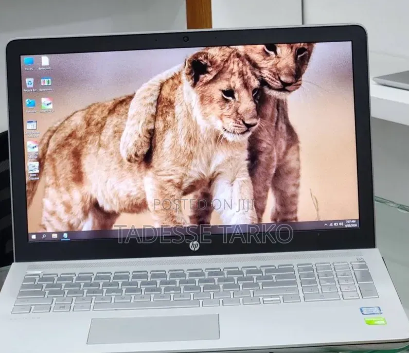 New Laptop HP Pavilion 15 8GB Intel Core i7 SSD 512GB