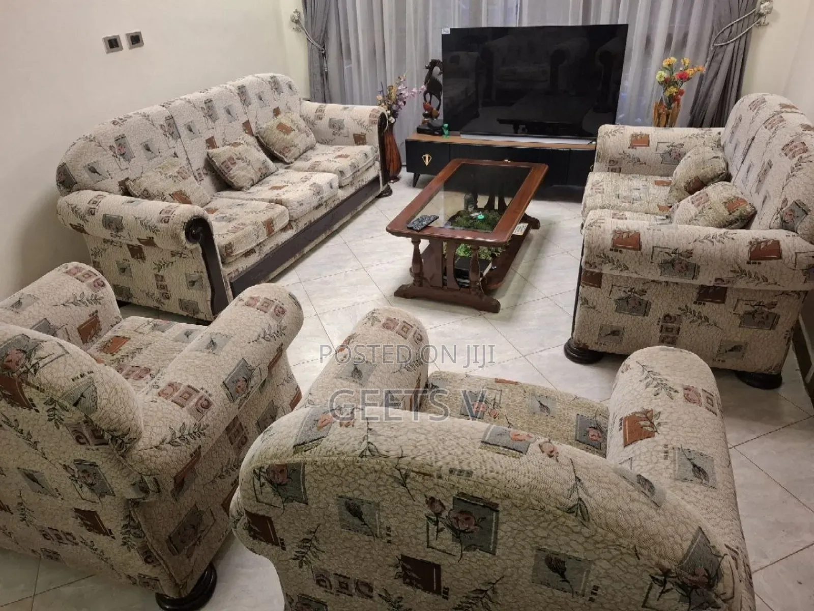 Sofa 7 Seats