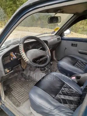 Toyota Hilux 1995 Blue