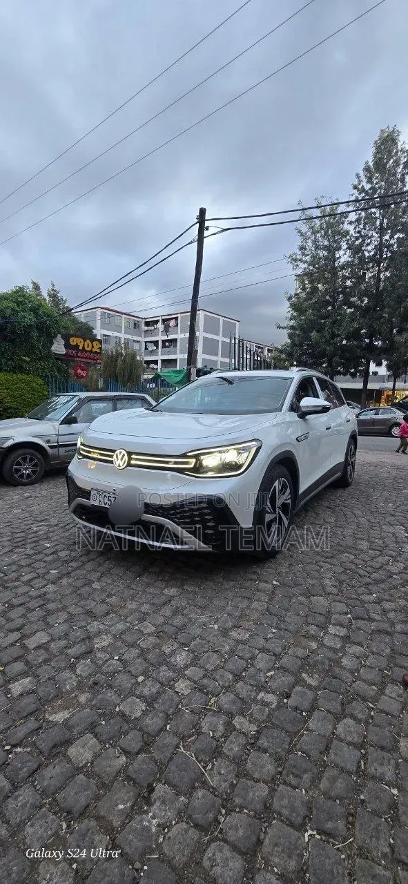 Volkswagen ID.6 2023 White