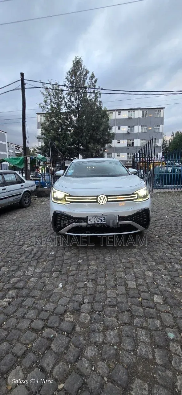 Volkswagen ID.6 2023 White