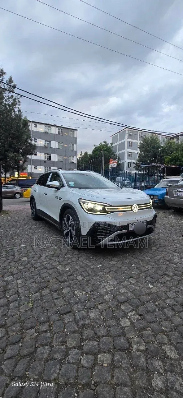 Volkswagen ID.6 2023 White