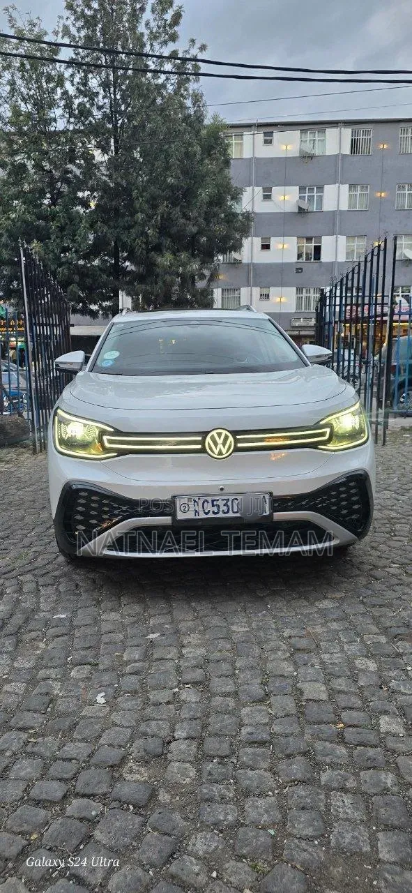 Volkswagen ID.6 2023 White