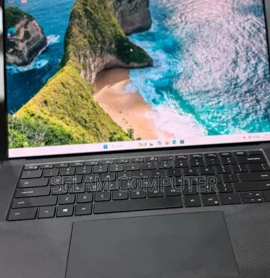 New Laptop Dell Latitude 5550 16GB Intel Core i7 SSD 512GB