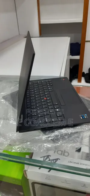 New Laptop Lenovo 16GB Intel Core i7 SSD 512GB